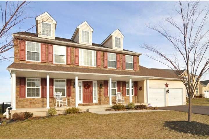 1005 Landis Rush Dr, Perkasie, PA 18944 - photo 1