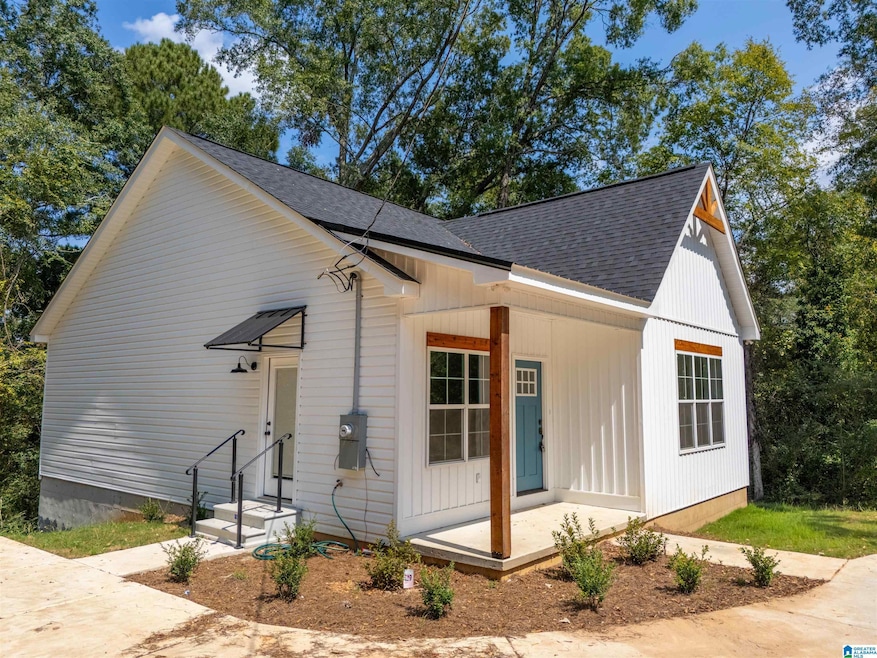 680 Stephens St, Oxford, AL 36203 - photo 1