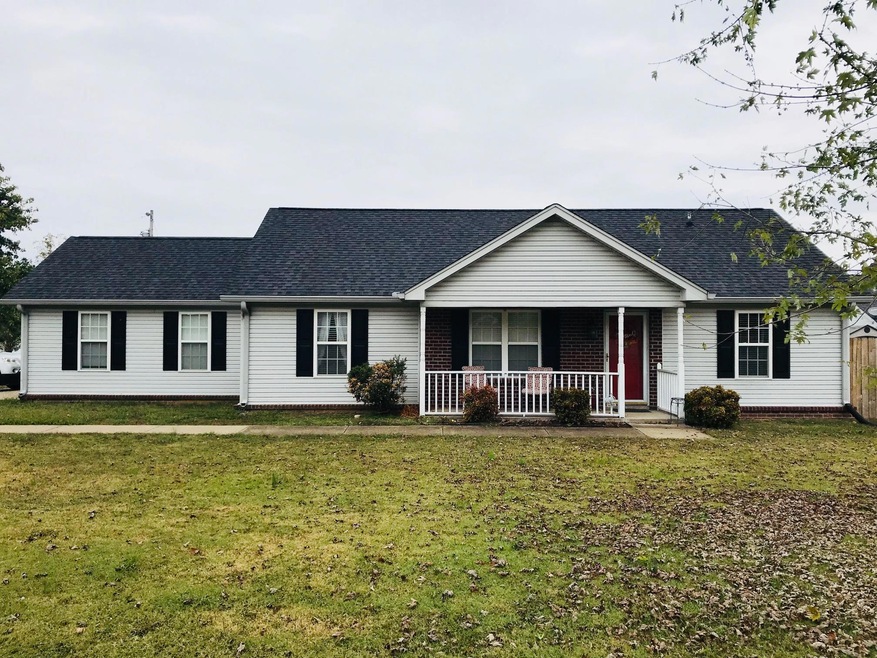 136 Sara Cir, Lebanon, TN 37090 - photo 1