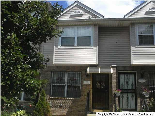 275 Skyline Dr, Staten Island, NY 10304 - photo 1