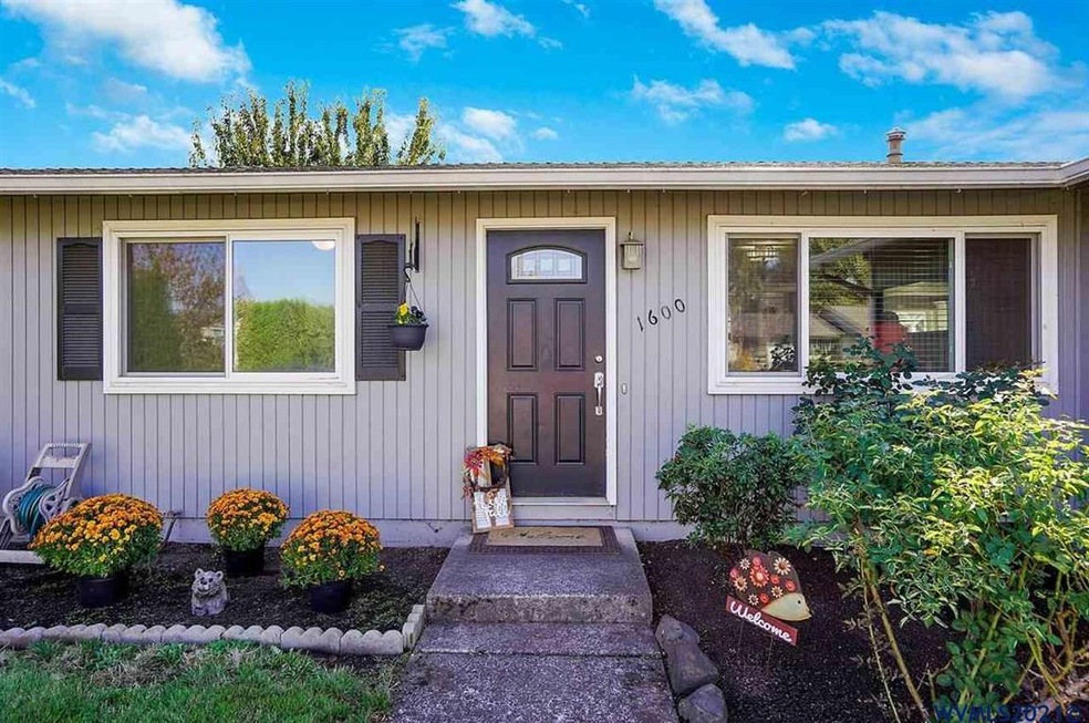 1600 Eugene Ct NE, Keizer, OR 97303 - photo 1