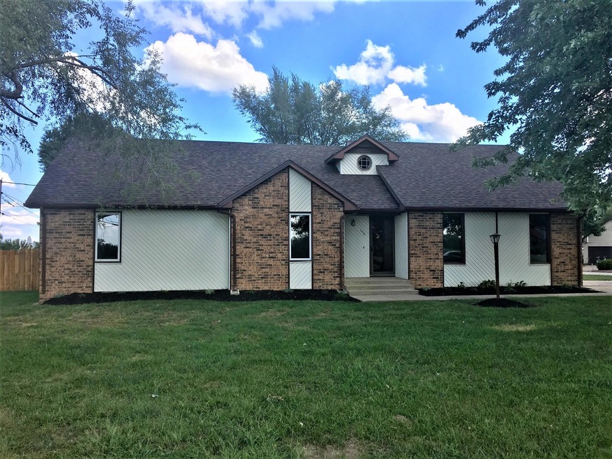 146 S Killingsworth Ave, Bolivar, MO 65613 - photo 1