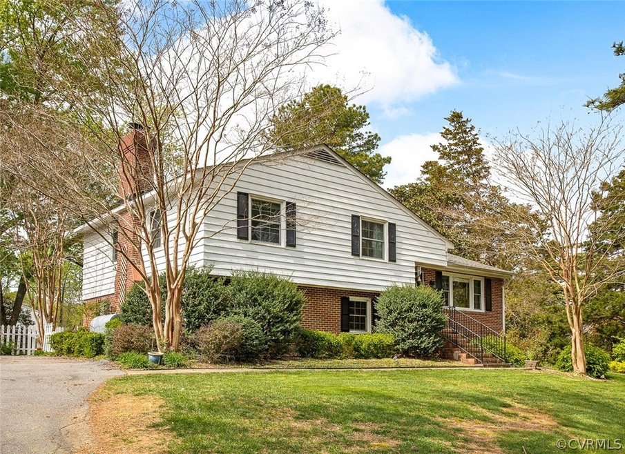 2736 Anwell Dr, North Chesterfield, VA 23235 - photo 1