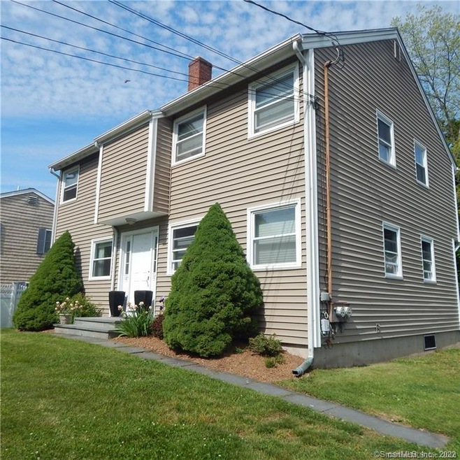 165 Flora Blvd unit 1, Fairfield, CT 06824 - photo 1