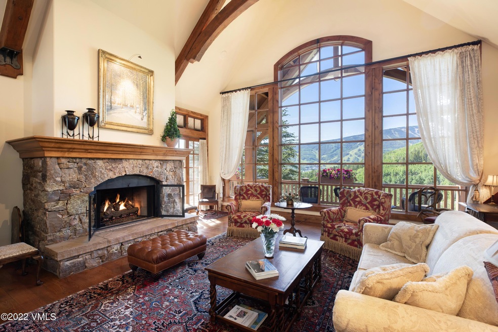 388_elkhorn_summer_interior_great