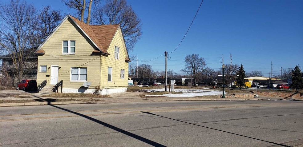 400 E Indiana Ave, Elkhart, IN 46516 - photo 1