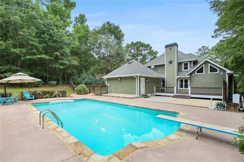 Private Pool with diving board and multiple areas 