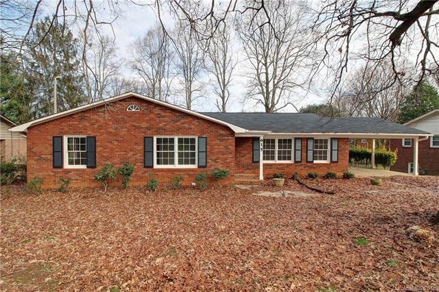615 Greenway Dr, Statesville, NC 28677 - photo 1