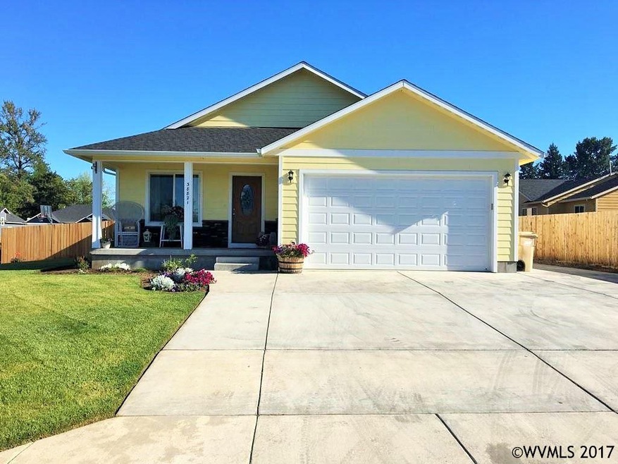 38821 SW 3rd Ave, Scio, OR 97374 - photo 1