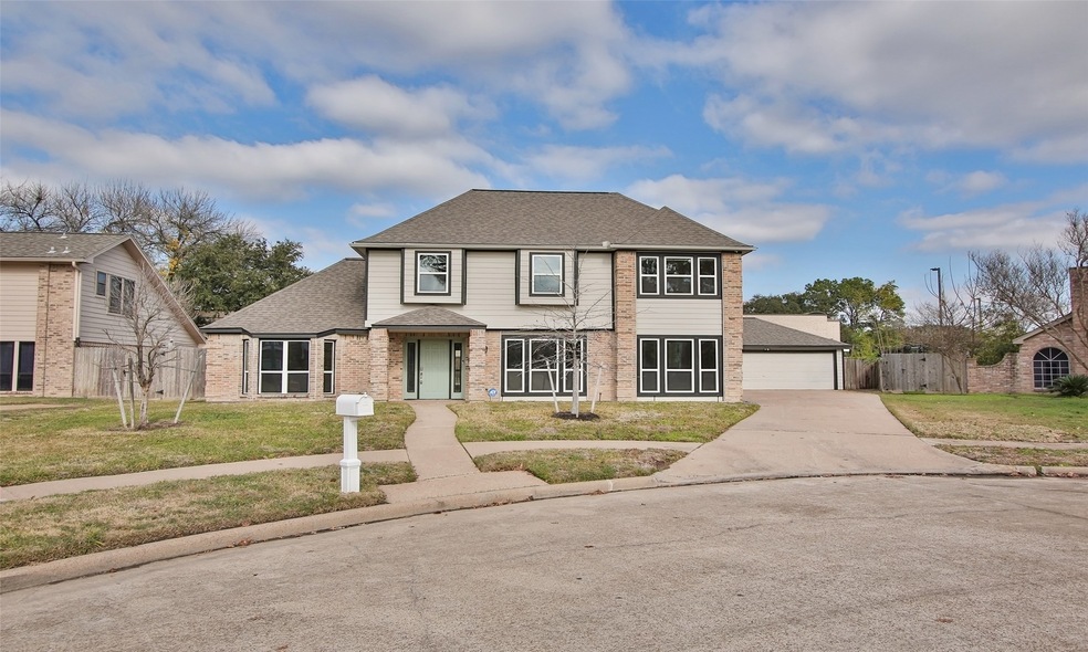 7735 Club Lake Dr, Houston, TX 77095 - photo 1