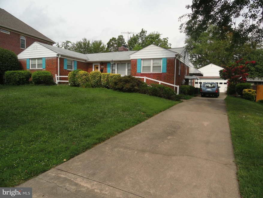 5856 Glen Forest Dr, Falls Church, VA 22041 - photo 1