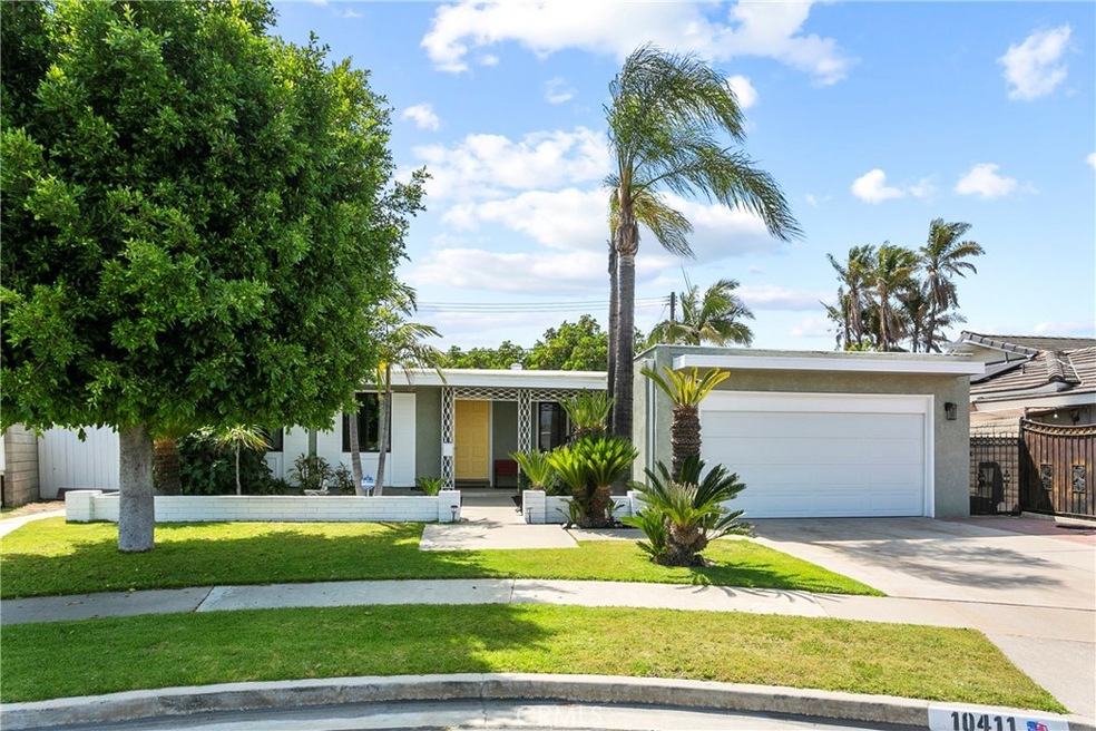 Great curb appeal with Mid Century Modern details and nice set back from the street.