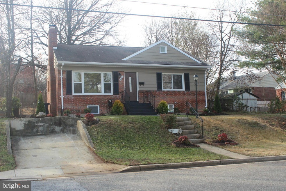 6417 Hawthorne St, Hyattsville, MD 20785 - photo 1