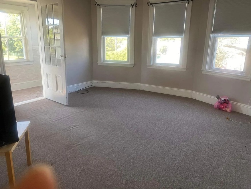 71 Sycamore St unit 2, Fairhaven, MA 02719 - photo 1