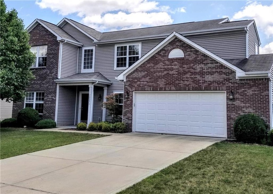 12271 Quarterback Ln, Fishers, IN 46037 - photo 1