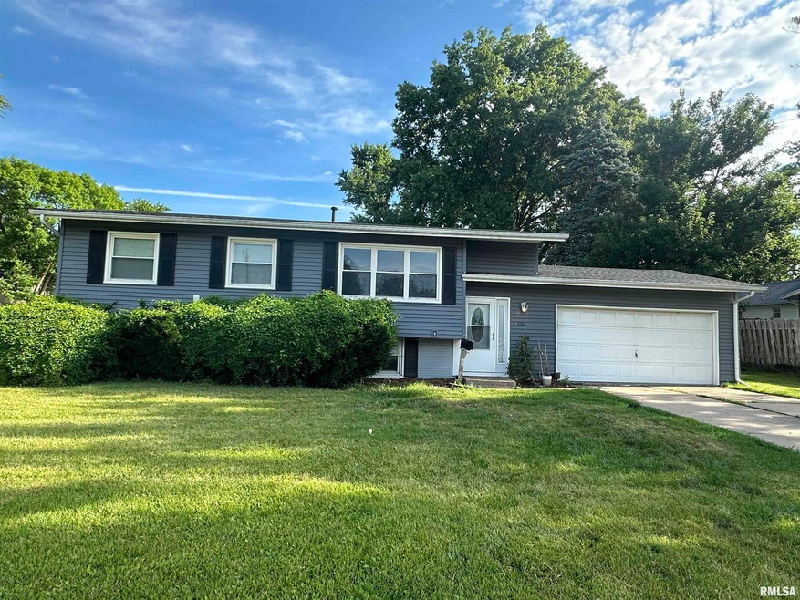 616 W 46th St, Davenport, IA 52806 - photo 1