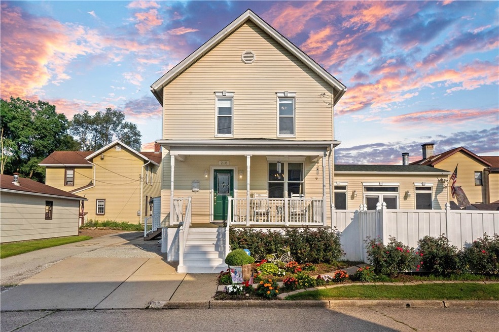 YOU ARE ABOUT TO FALL IN LOVE!!  THE FRONT PORCH I