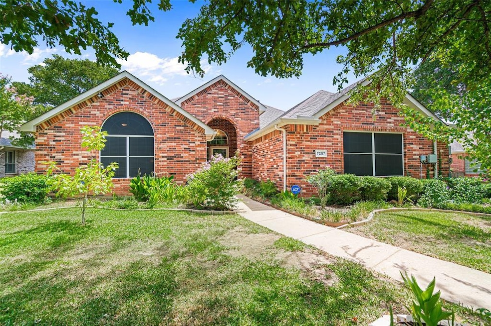 7207 Montecito Dr, Denton, TX 76210 - photo 1