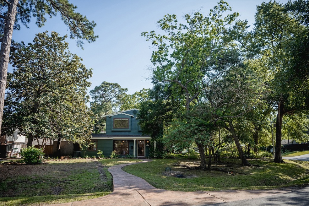 859 Azalea St, Houston, TX 77018 - photo 1