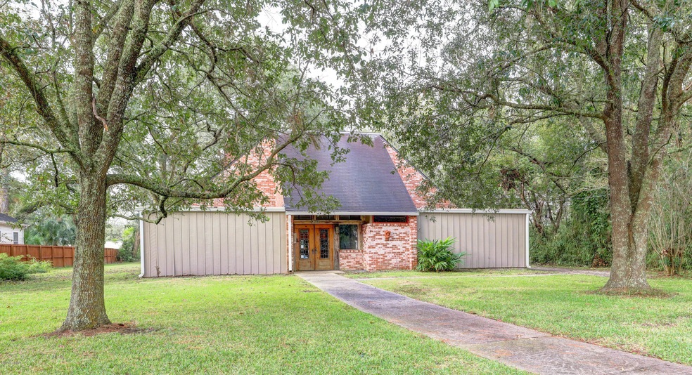 420 E Main St-1