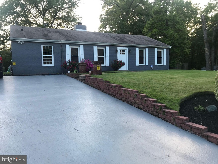 12715 Old Fort Rd, Fort Washington, MD 20744 - photo 1