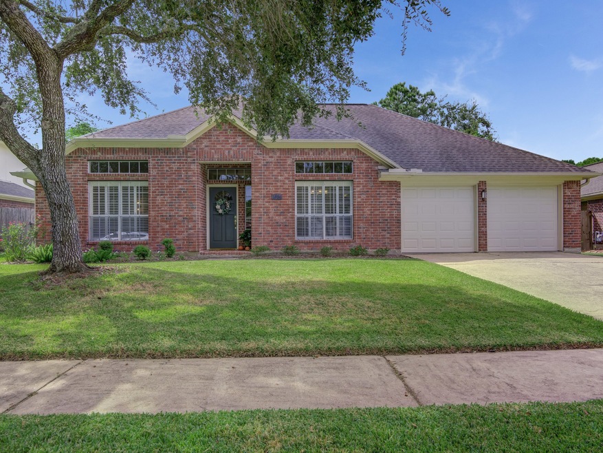 1804 Desota St, Friendswood, TX 77546 - photo 1