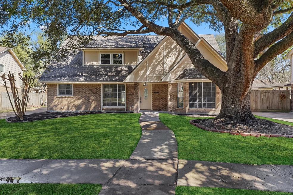 15402 Sterling Lake Dr, Houston, TX 77095 - photo 1