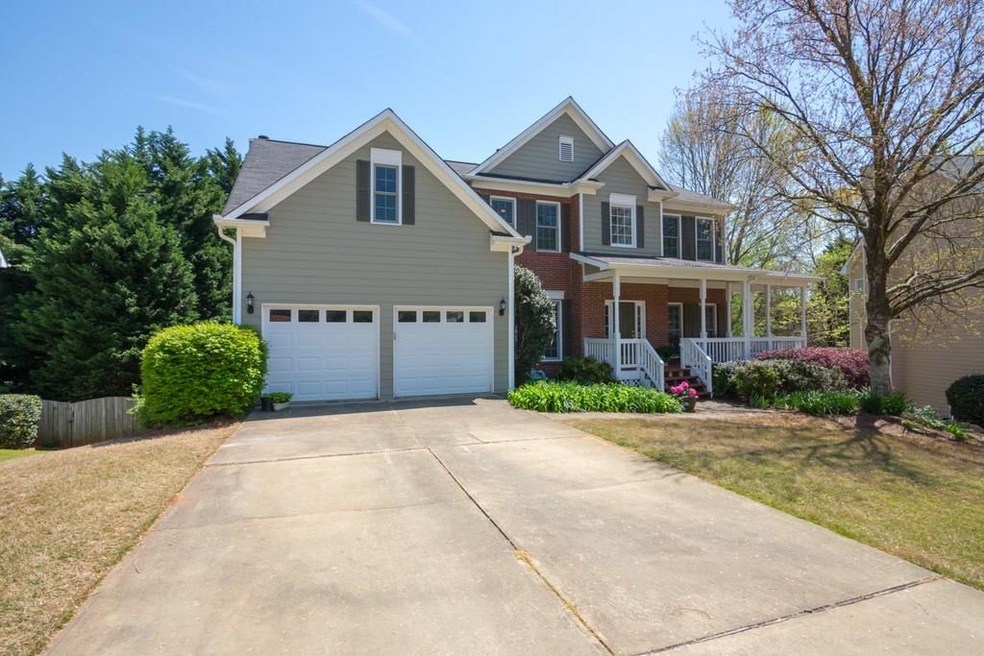 Curb Appeal Plus*New Windows & Cement Siding