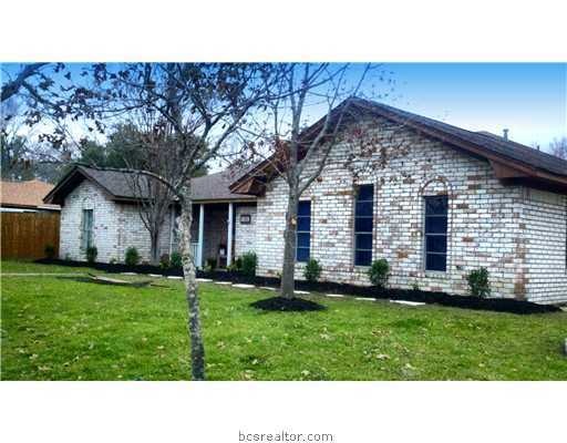 1819 Medina Dr, College Station, TX 77840 - photo 1