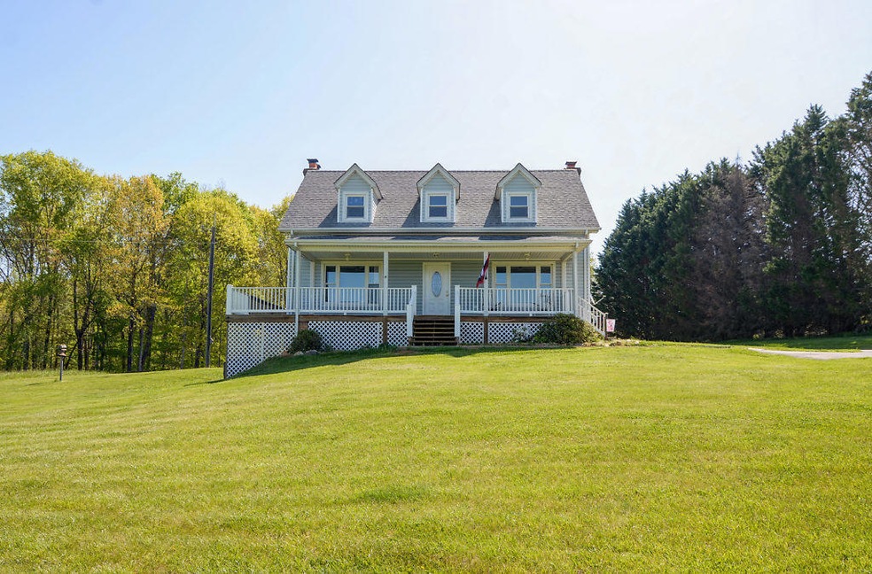 3505 Roaring Run Rd