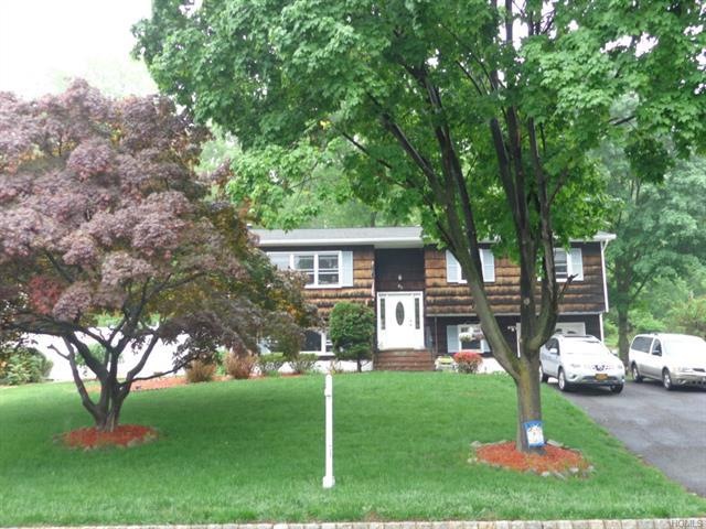 54 S Lilburn Dr, Garnerville, NY 10923 - photo 1