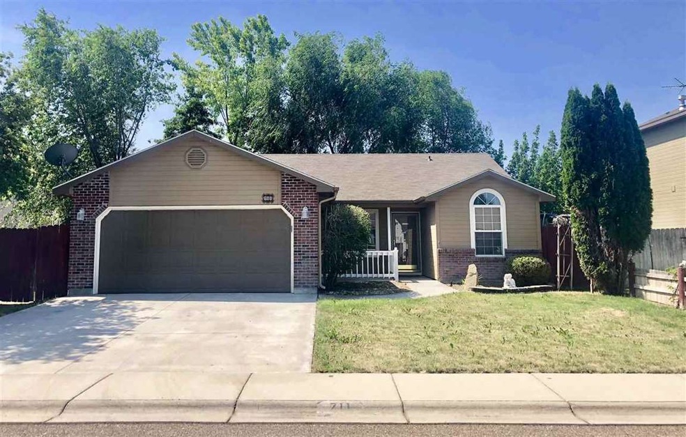 711 Aberdeen Dr, Nampa, ID 83686 - photo 1