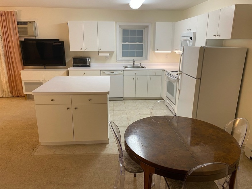 27 Commonwealth Ave unit A, Chestnut Hill, MA 02467 - photo 1