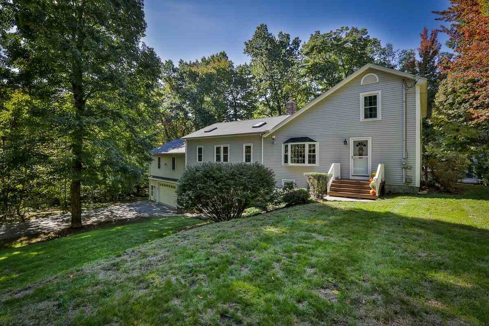 69 Goodhue Rd, Derry, NH 03038 - photo 1