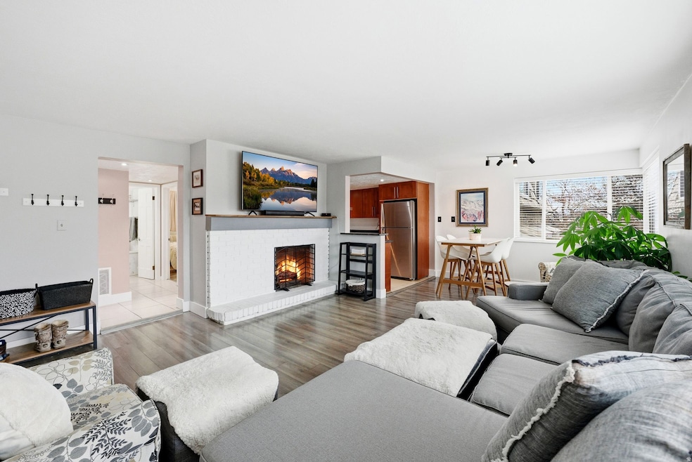 2220 E Murray Holladay Rd unit 101, Holladay, UT 84117 - photo 1