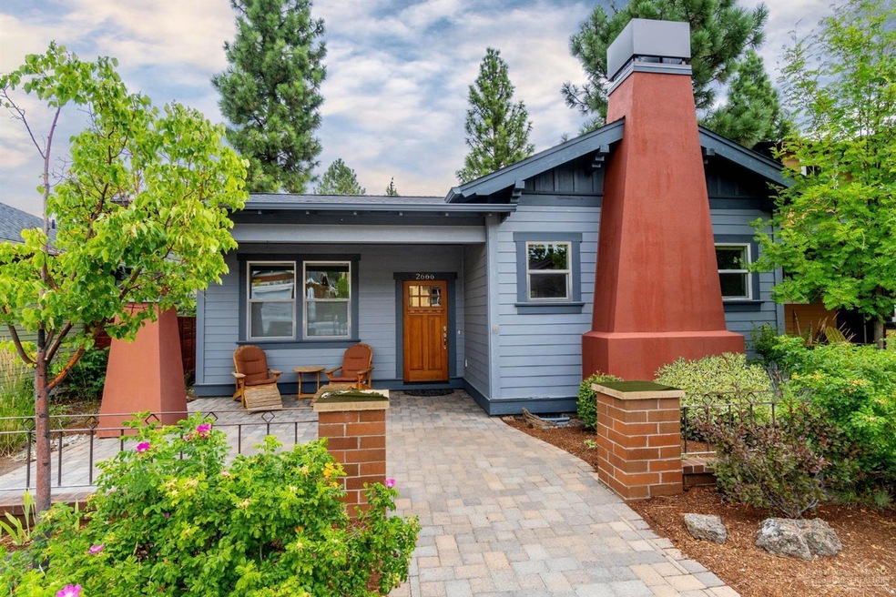 2666 NW Crossing Dr, Bend, OR 97703 - photo 1