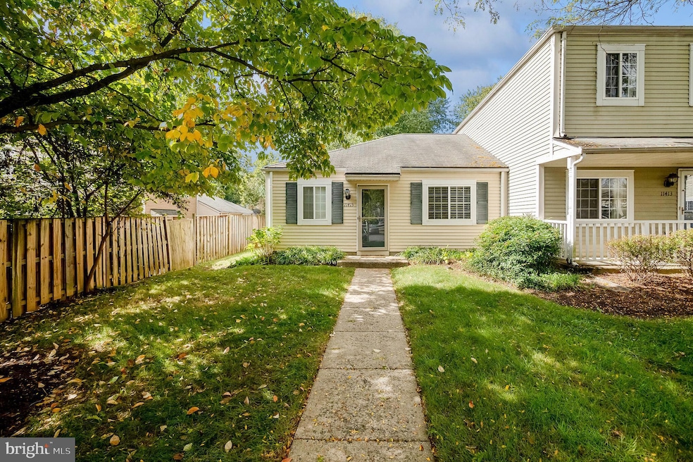 11415 Stoney Point Place, Germantown, MD 20876 - photo 1