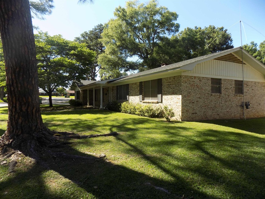 1508 Colorado St, Texarkana, TX 75503 - photo 1