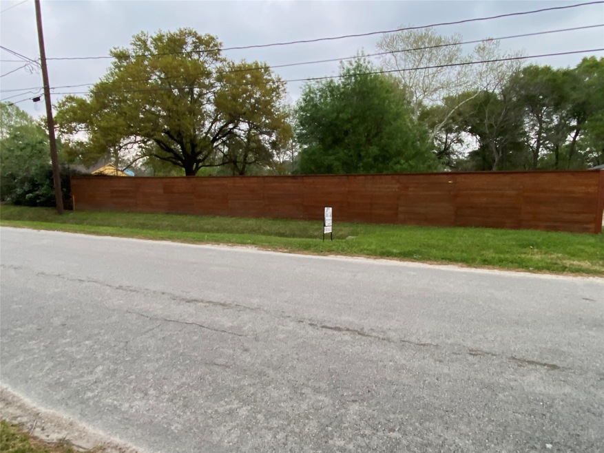 8902 Shady Dr, Houston, TX 77016 - photo 1