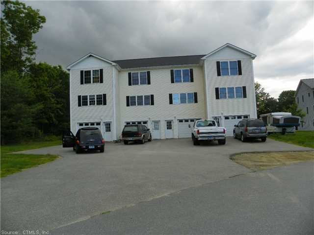 64 Sachem Dr unit 64, Plainfield, CT 06374 - photo 1