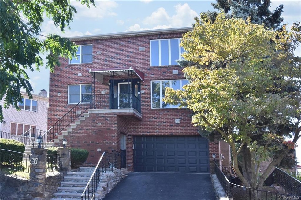 84 Veltri Ln unit 3, Yonkers, NY 10704 - photo 1