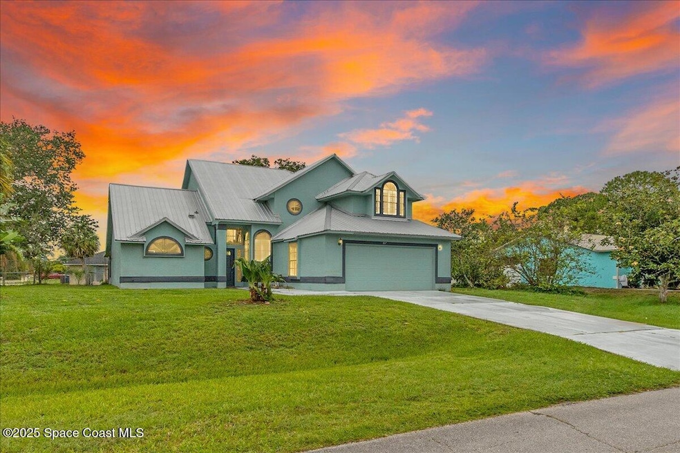 39-817-7-Gables-800