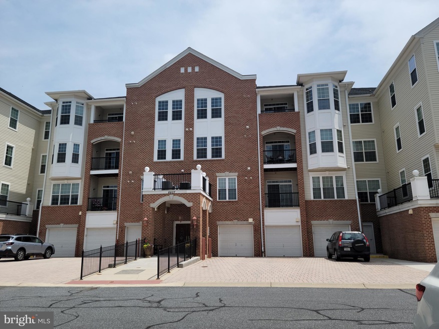 8607 Wintergreen Ct unit 405, Odenton, MD 21113 - photo 1