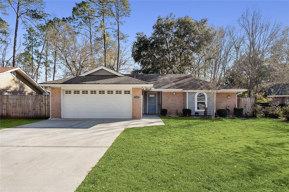 1105 Michigan Ave, Slidell, LA 70458 - photo 1