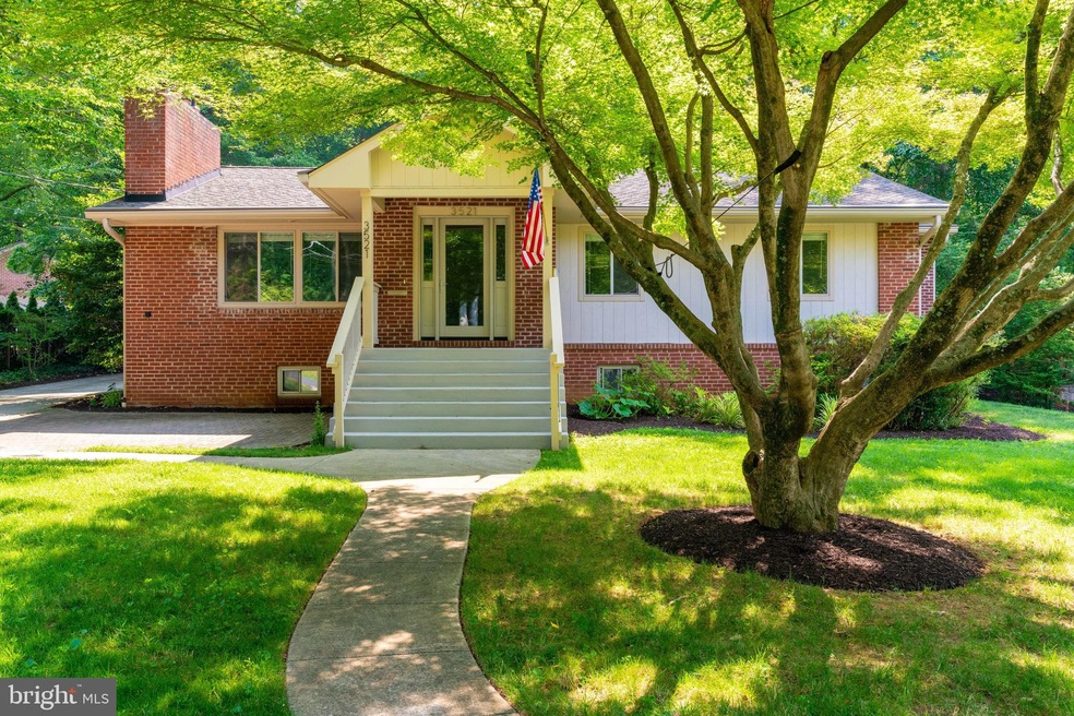 3521 Kirkwood Dr, Fairfax, VA 22031 - photo 1