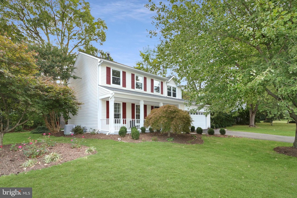 5608 Hampton Forest Way, Fairfax, VA 22030 - photo 1