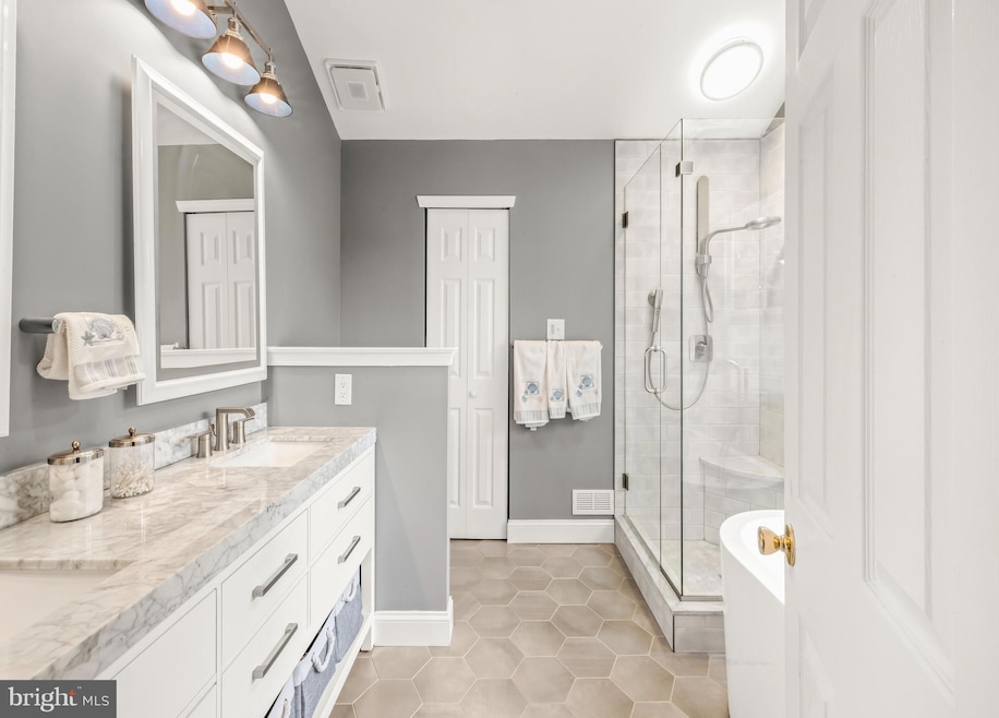 Pending $375,000 • Co-Listing Agent