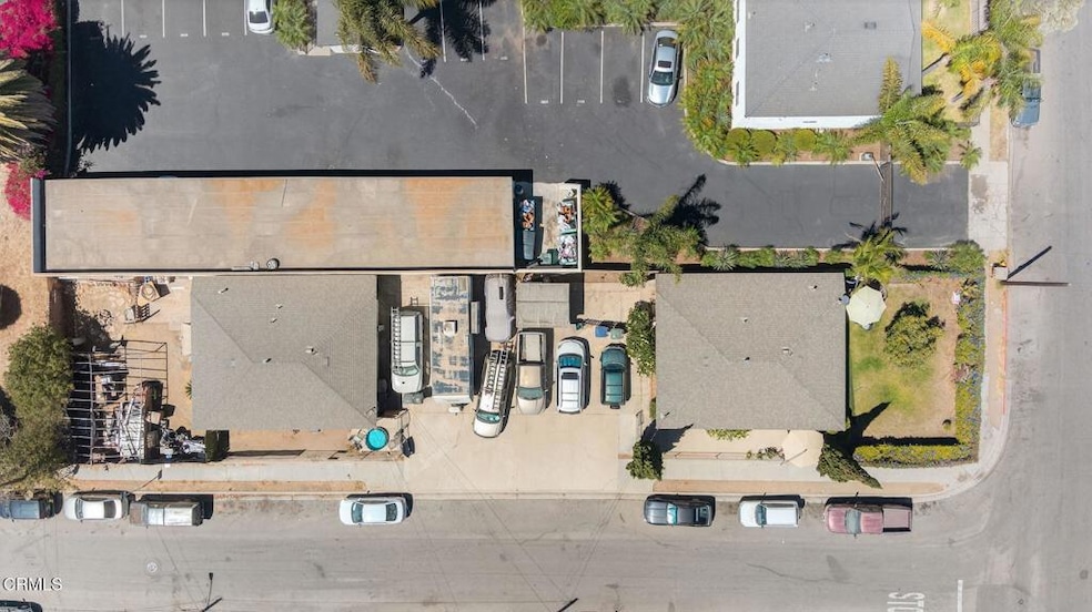 45-web-or-mls-001_UpmarketMedia_657-671