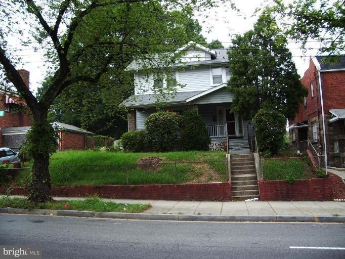 5206 E Capitol St NE, Washington, DC 20019 - photo 1