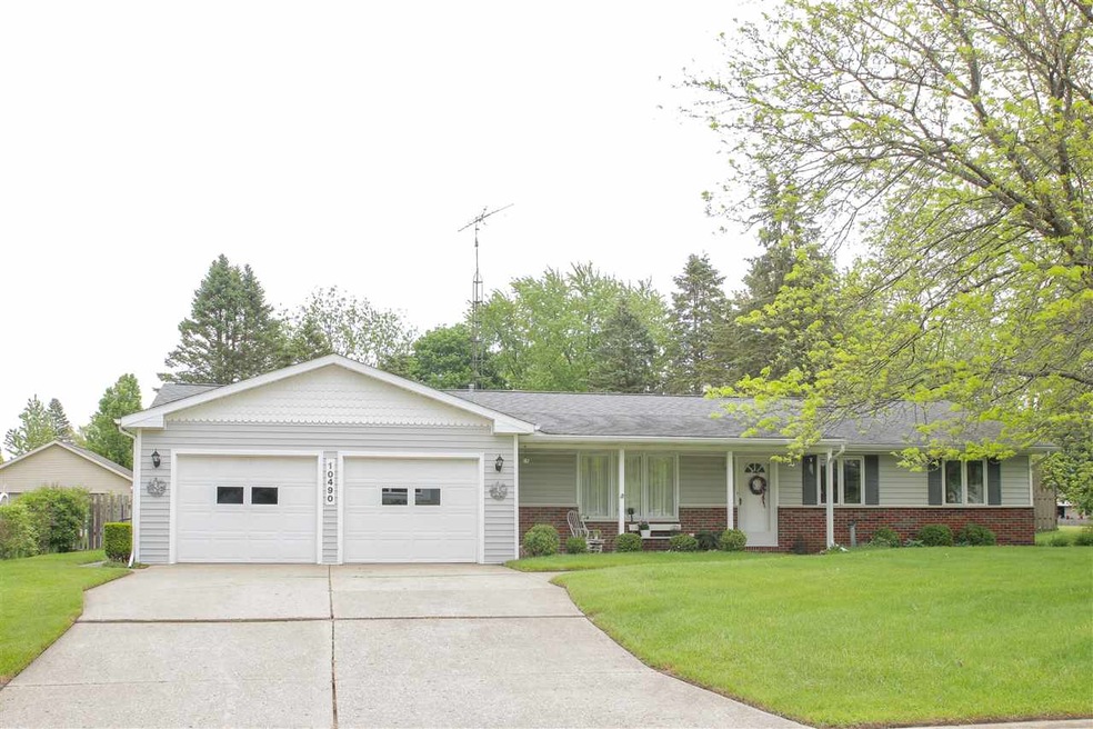 10490 Ataberry Dr, Clio, MI 48420 - photo 1